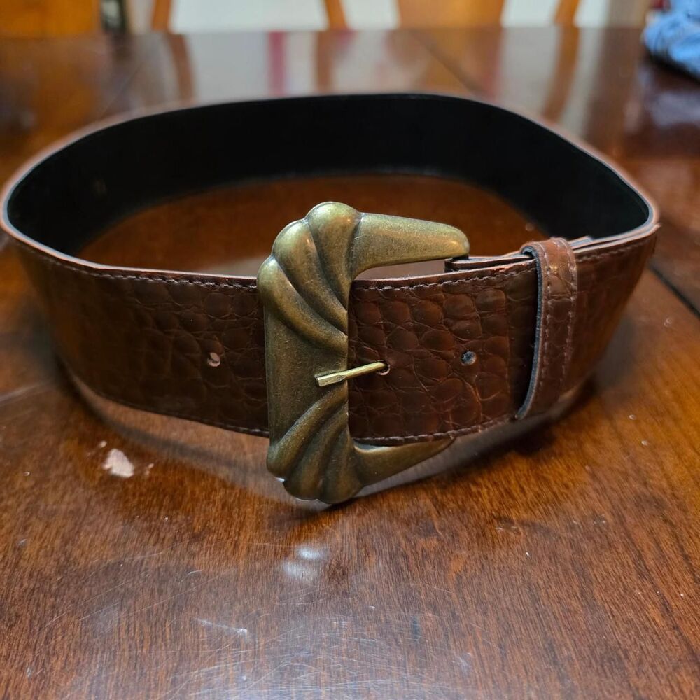Vintage Women's Brown Belt - Brass Belt Buckle